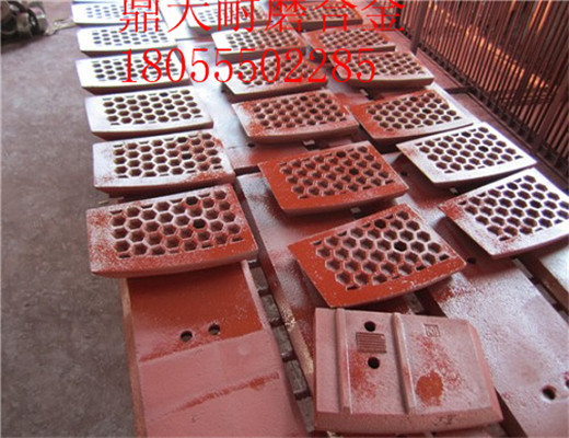 南方路機(jī)3000、4000、2000瀝青攪拌主機(jī)，底襯板，側(cè)襯板
